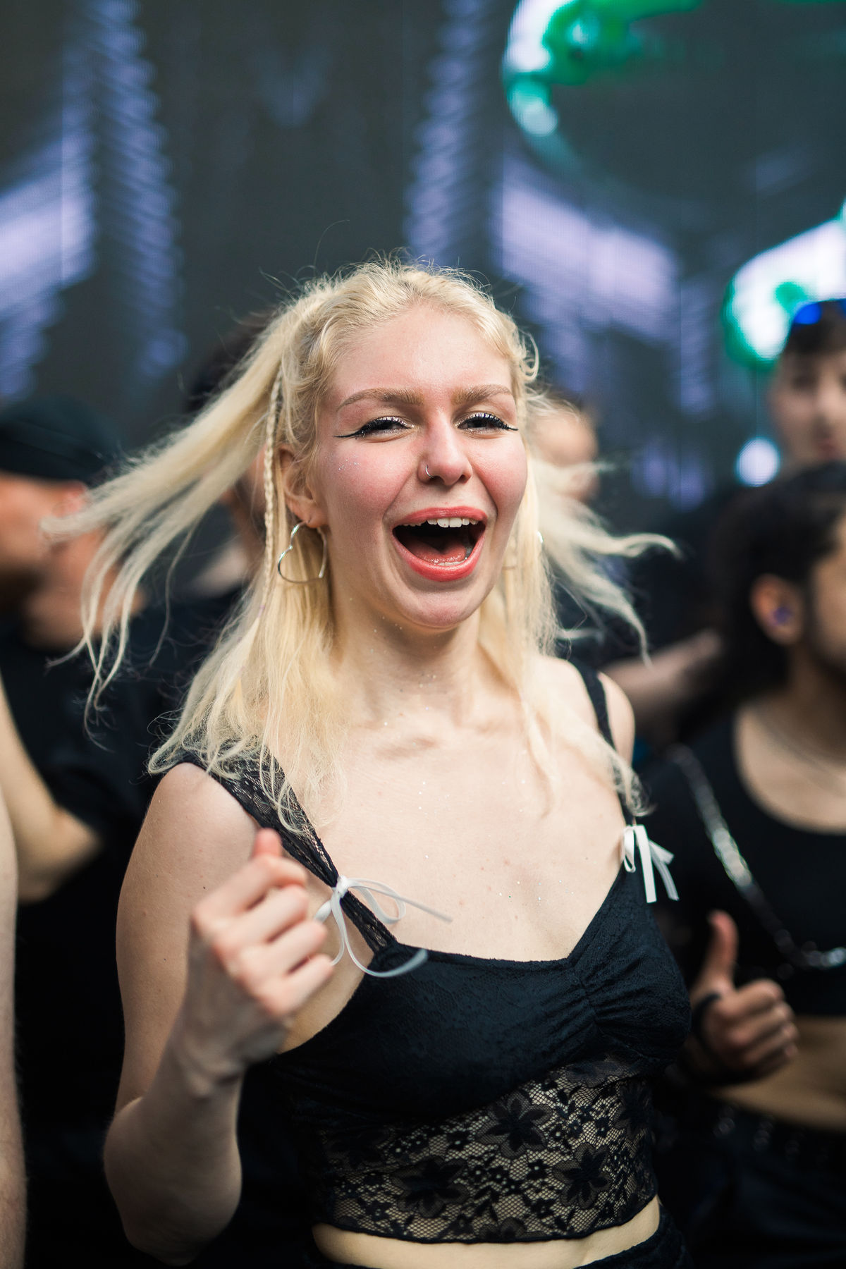 Loading... just a sec